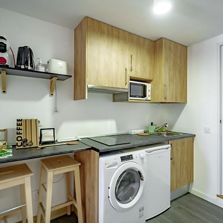 Apartamentos Preciados Madrid Ruang foto