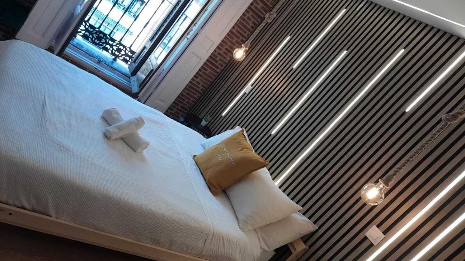 Apartamentos Preciados Madrid Ruang foto