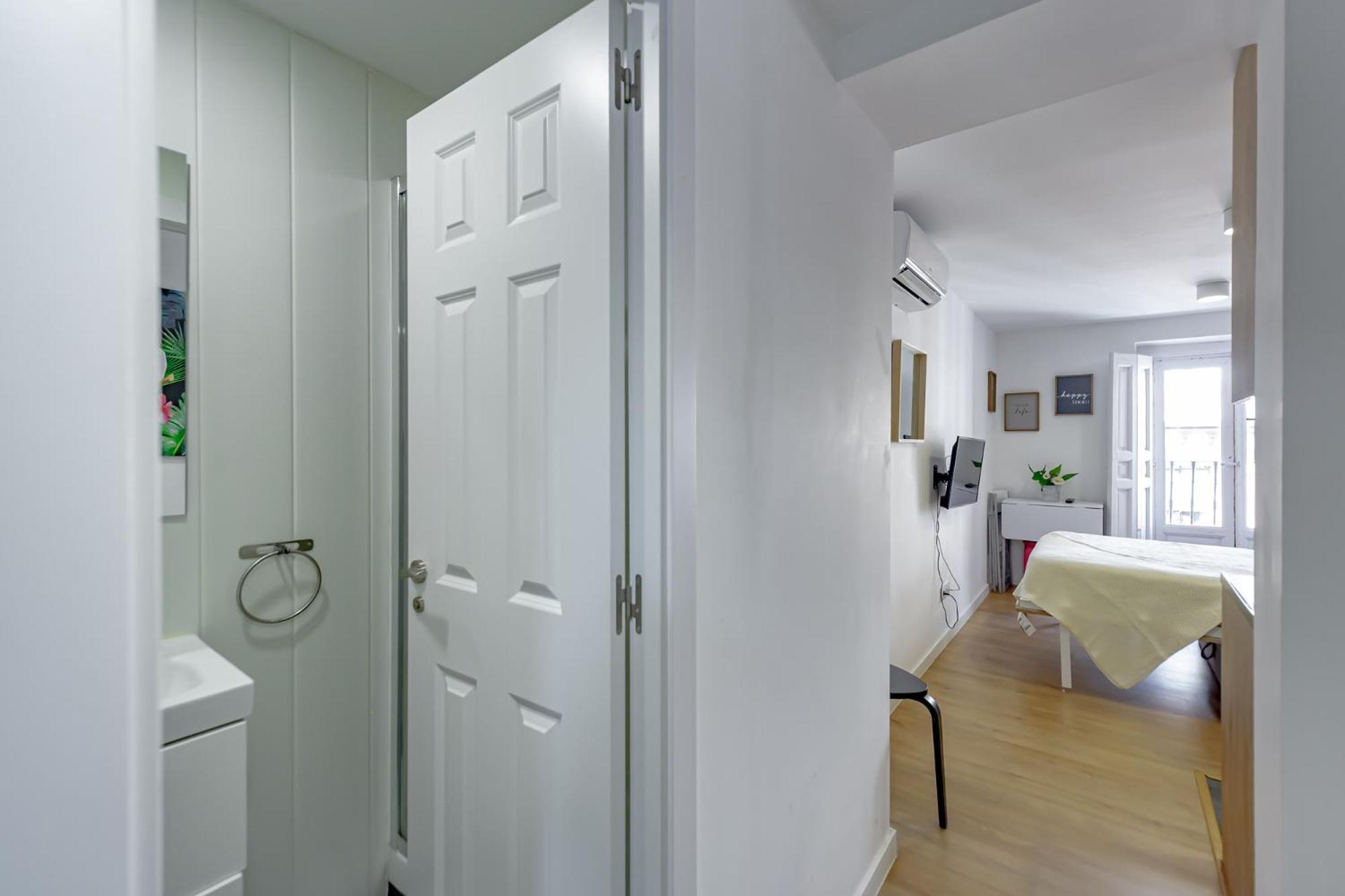 Apartamentos Preciados Madrid Ruang foto