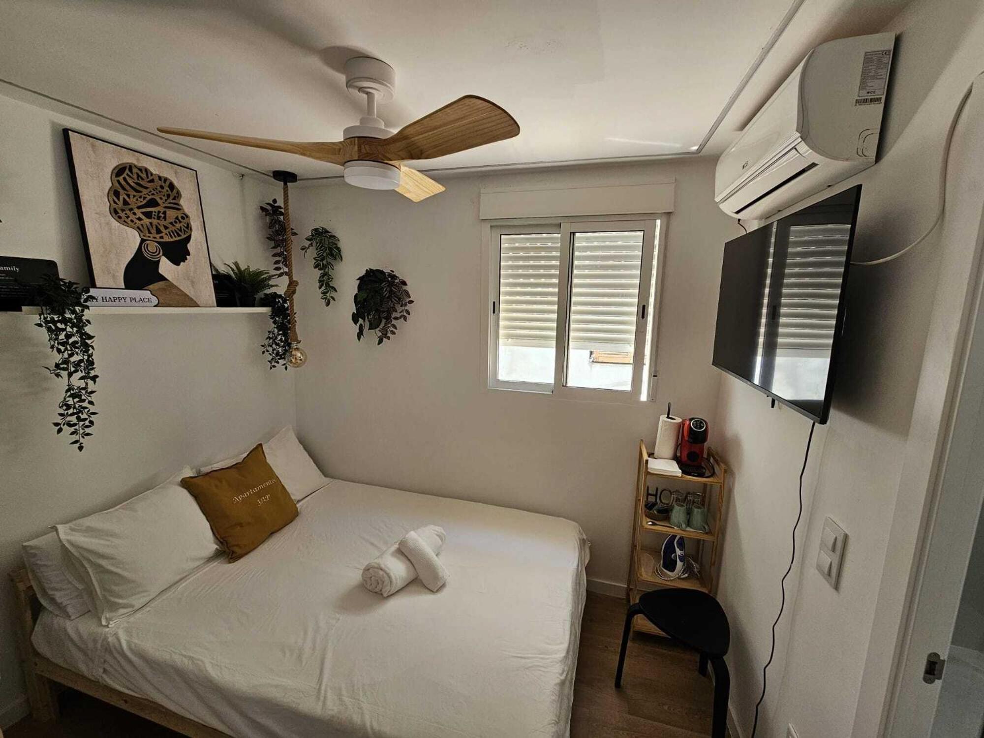 Apartamentos Preciados Madrid Ruang foto