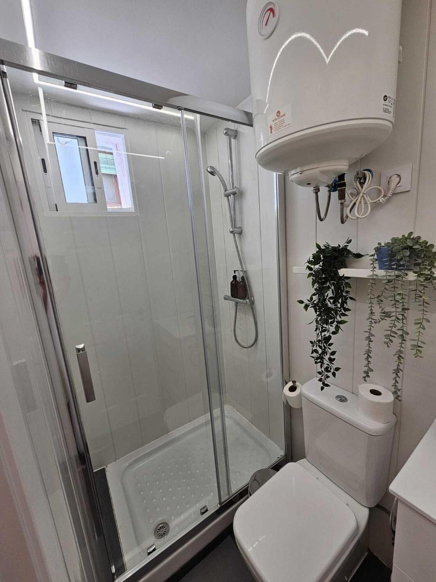 Apartamentos Preciados Madrid Ruang foto